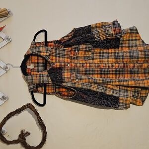 🏵 Gimmicks by BKE cold-shoulder Flannel🏵